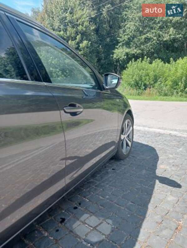 Универсал Peugeot 308 2015 в Цумани