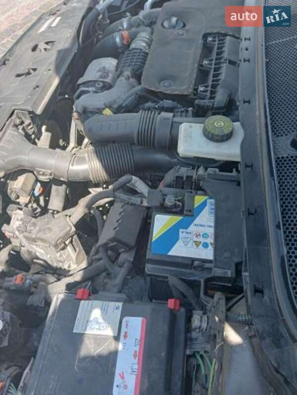 Универсал Peugeot 308 2015 в Цумани