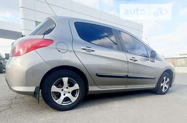 Хетчбек Peugeot 308 2012 в Сумах