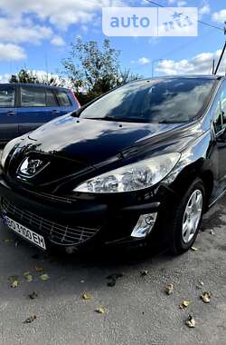 Хэтчбек Peugeot 308 2008 в Тернополе