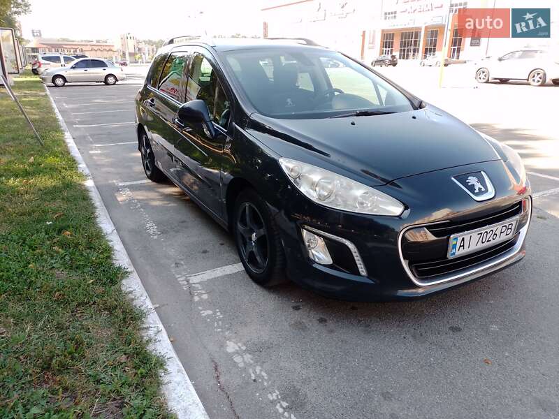 Универсал Peugeot 308 2013 в Броварах