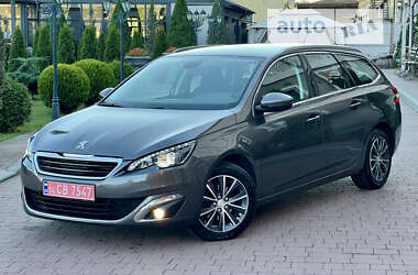 Универсал Peugeot 308 2016 в Стрые