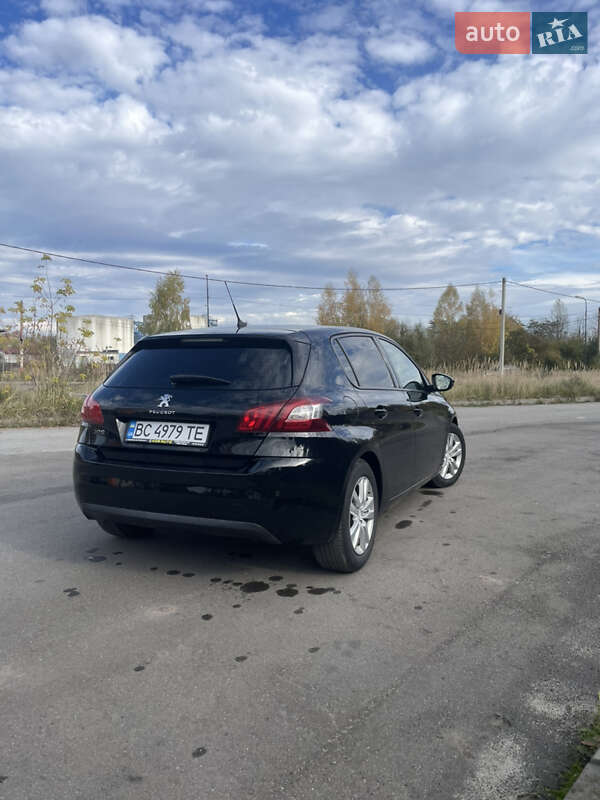 Хэтчбек Peugeot 308 2014 в Шептицькому