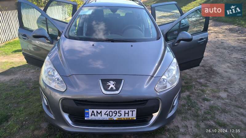Універсал Peugeot 308 2011 в Умані