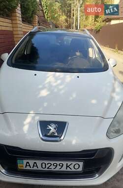 Універсал Peugeot 308 2011 в Києві