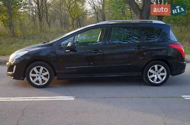 Універсал Peugeot 308 2011 в 