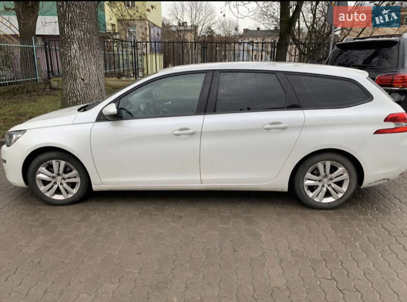 Универсал Peugeot 308 2015 в Львове