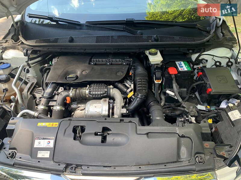 Универсал Peugeot 308 2015 в Львове