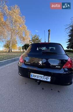 Хэтчбек Peugeot 308 2009 в 