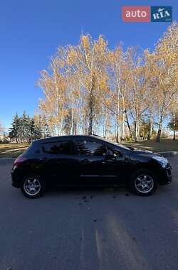 Хэтчбек Peugeot 308 2009 в 