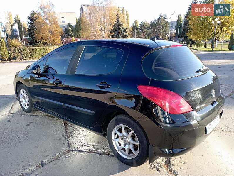 Хетчбек Peugeot 308 2008 в Горішніх Плавнях