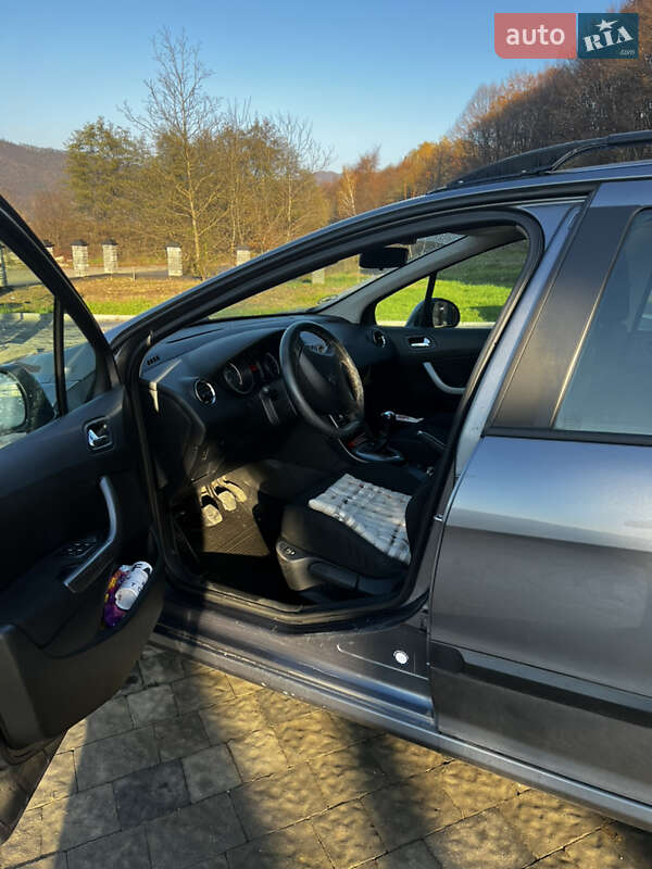 Универсал Peugeot 308 2010 в Тячеве