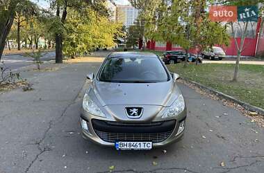 Хэтчбек Peugeot 308 2011 в Николаеве