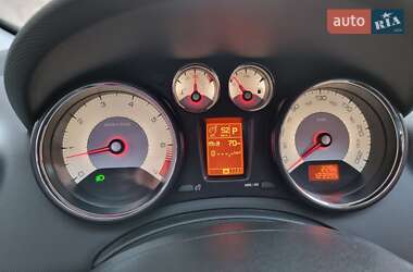 Хэтчбек Peugeot 308 2012 в 