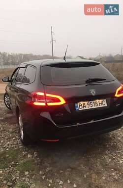 Универсал Peugeot 308 2015 в 