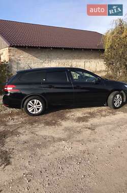 Универсал Peugeot 308 2015 в 