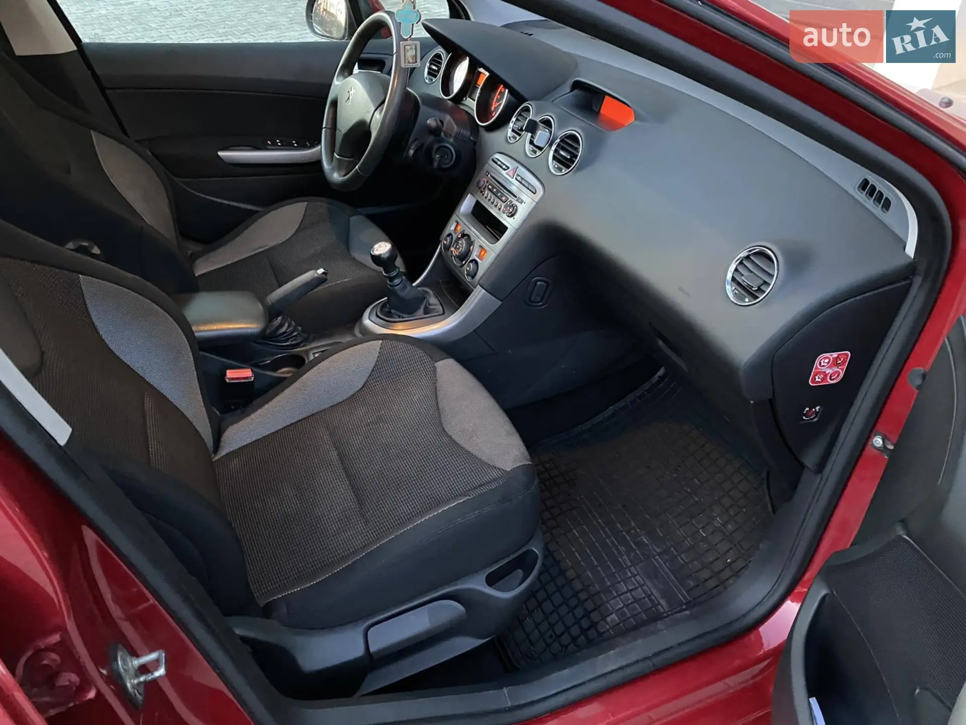 2013 Peugeot 308 - мініатюра 13