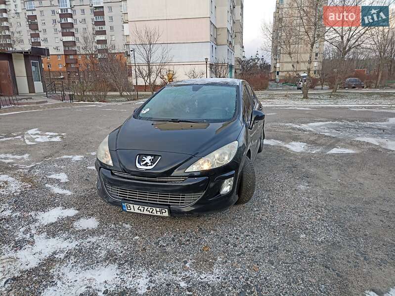 Хэтчбек Peugeot 308 2008 в Горишних Плавнях