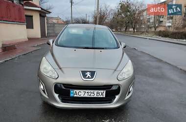 Хэтчбек Peugeot 308 2011 в Луцке