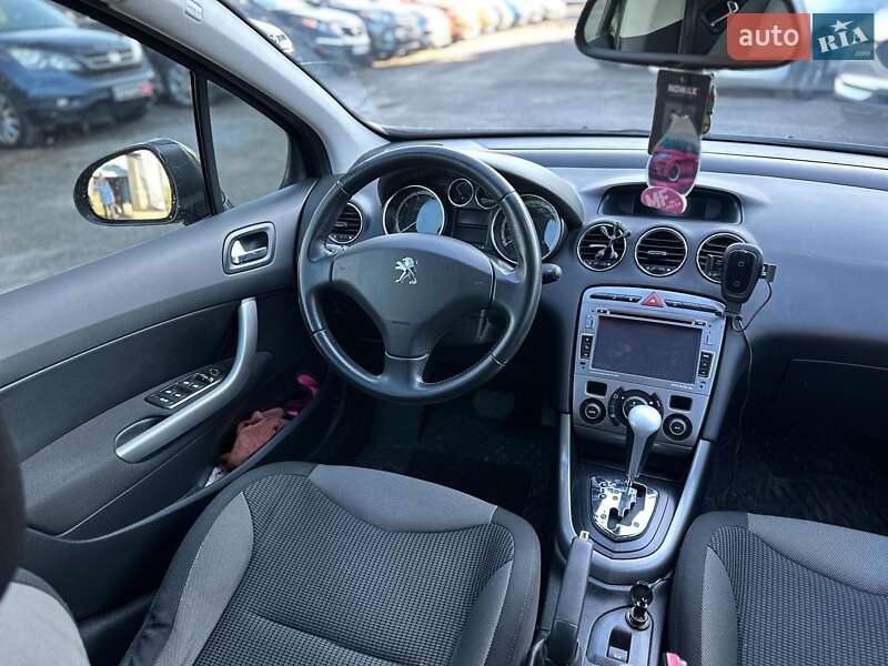 Хетчбек Peugeot 308 2011 в Вінниці