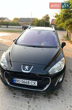 Хетчбек Peugeot 308 2011 в Тернополі