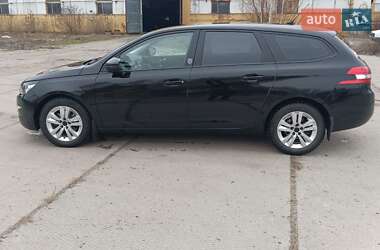 Универсал Peugeot 308 2017 в Славутиче