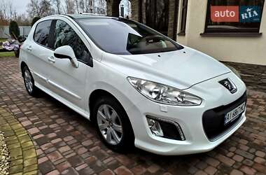 Хетчбек Peugeot 308 2012 в Охтирці