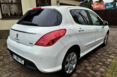 Хетчбек Peugeot 308 2012 в Охтирці