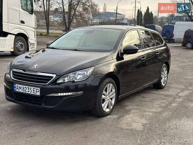 Універсал Peugeot 308 2015 в Рівному