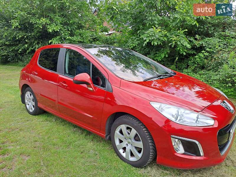 Хэтчбек Peugeot 308 2011 в Киеве фото 2 Хэтчбек Peugeot 308 2011 в Киеве