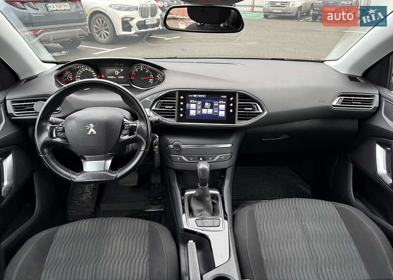 Универсал Peugeot 308 2016 в Киеве