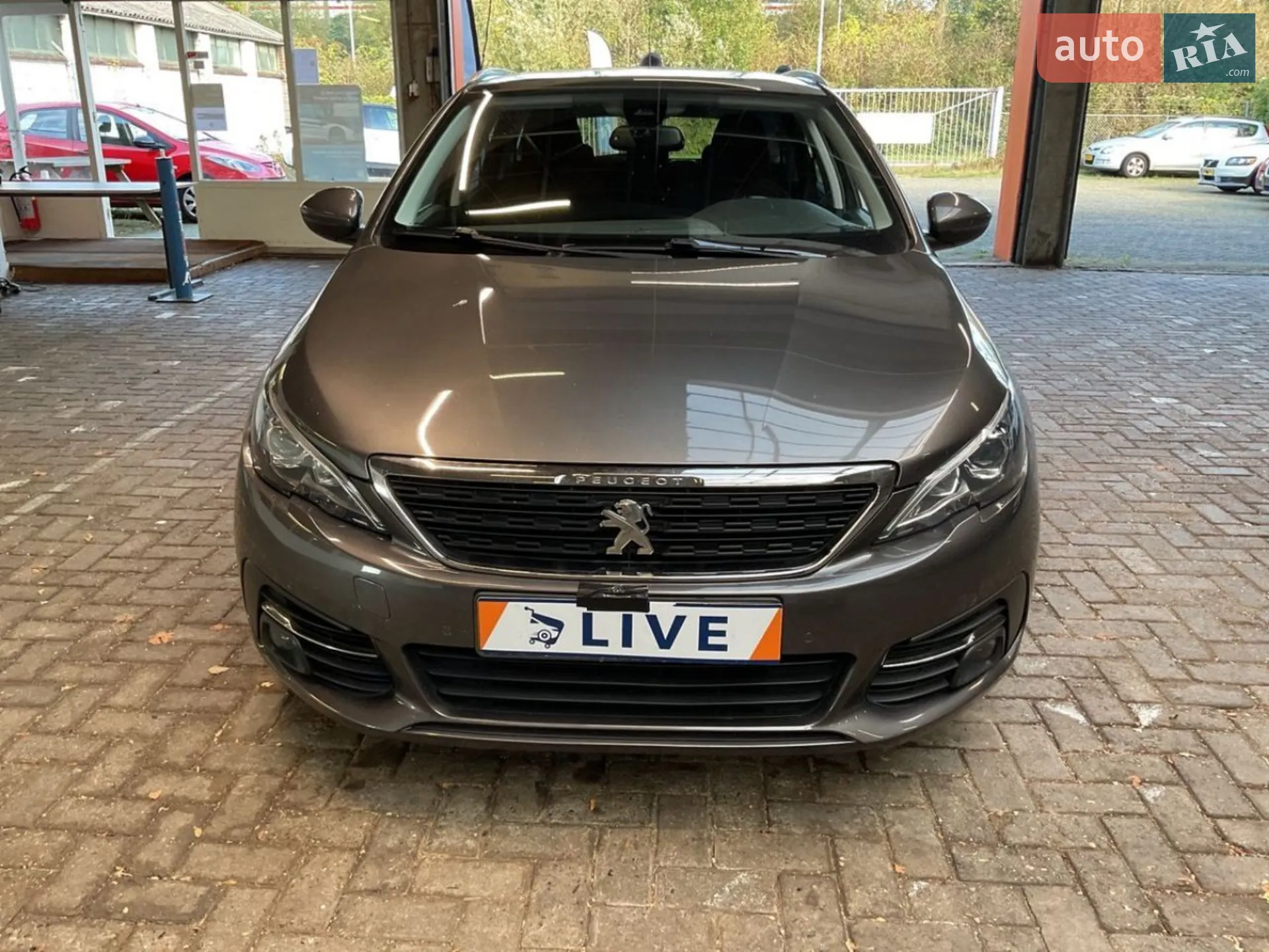 2017 Peugeot 308 - фото 1