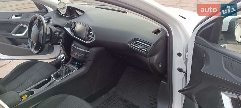 Універсал Peugeot 308 2014 в Києві