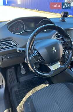 Універсал Peugeot 308 2014 в Калуші
