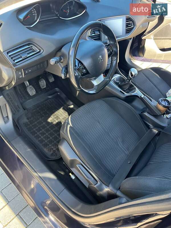 Універсал Peugeot 308 2014 в Калуші