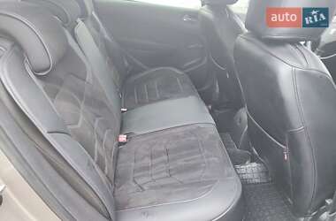 Хэтчбек Peugeot 308 2010 в 