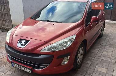 Хэтчбек Peugeot 308 2008 в Киеве