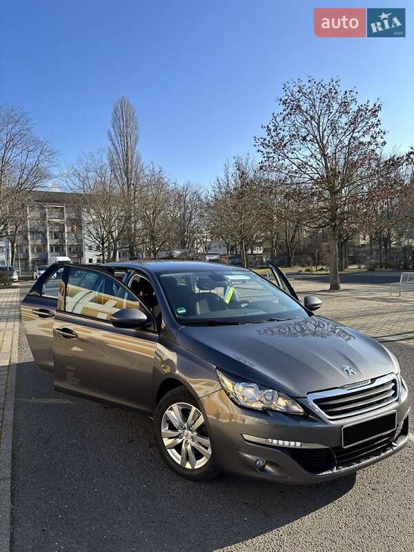 Універсал Peugeot 308 2016 в Долині