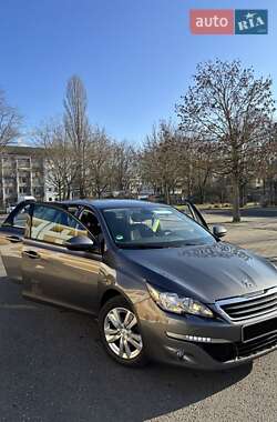 Універсал Peugeot 308 2016 в Долині