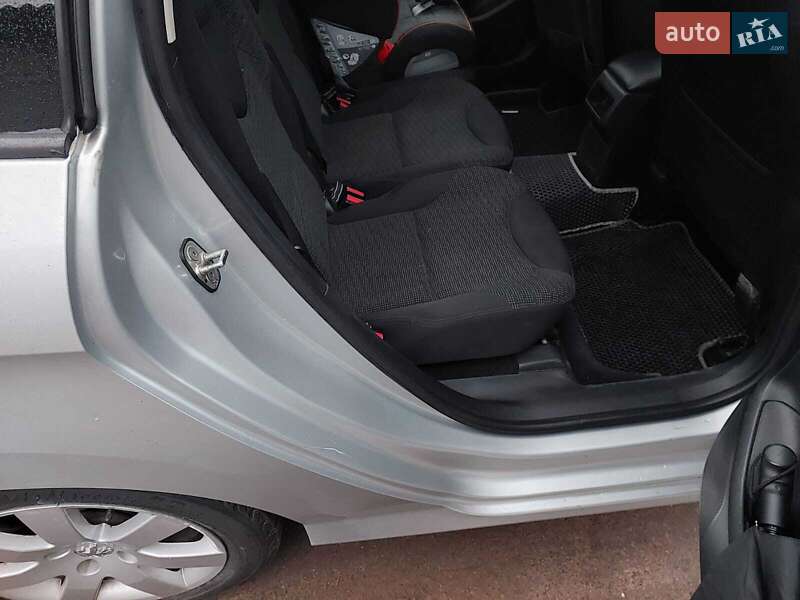 Универсал Peugeot 308 2010 в Коростене