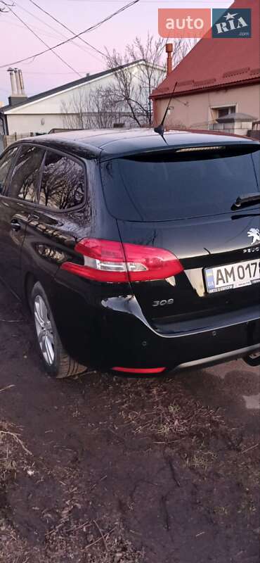 Універсал Peugeot 308 2015 в Житомирі
