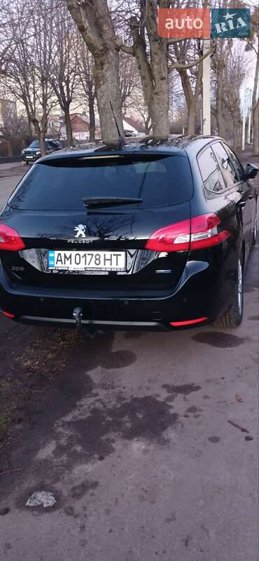 Універсал Peugeot 308 2015 в Житомирі