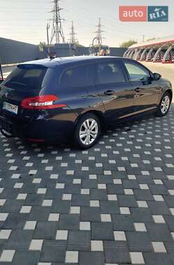Универсал Peugeot 308 2015 в 