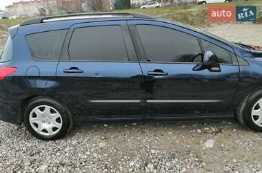 Универсал Peugeot 308 2011 в 