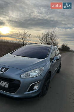 Універсал Peugeot 308 2011 в Рівному