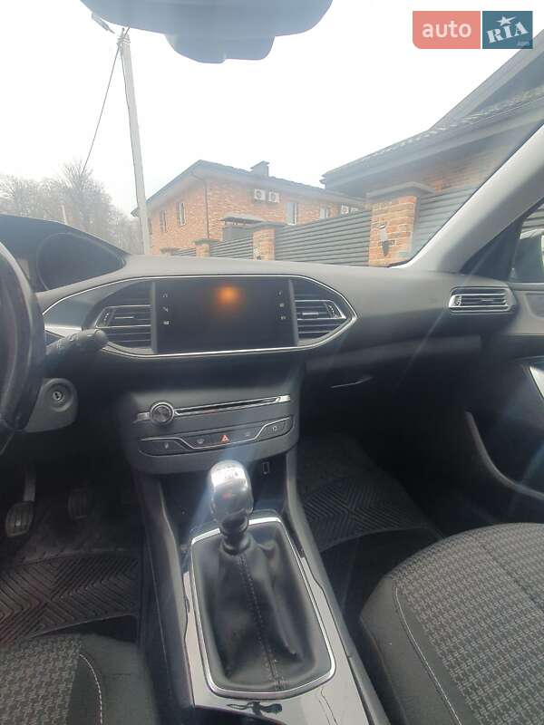 Универсал Peugeot 308 2019 в Киеве