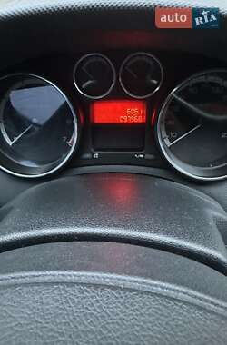 Хетчбек Peugeot 308 2008 в 