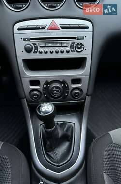 Хетчбек Peugeot 308 2008 в 