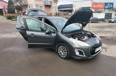 Хетчбек Peugeot 308 2012 в Рівному