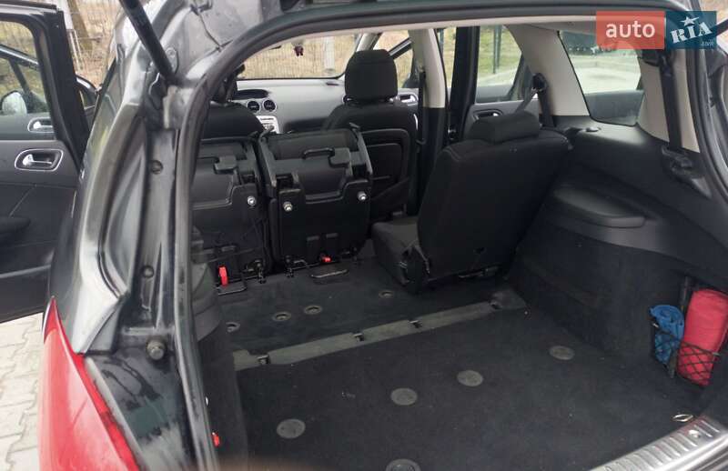 Универсал Peugeot 308 2009 в Бориславе